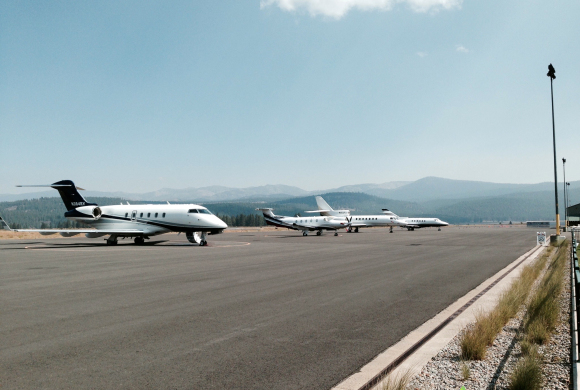 Jets in Truckee Tahoe