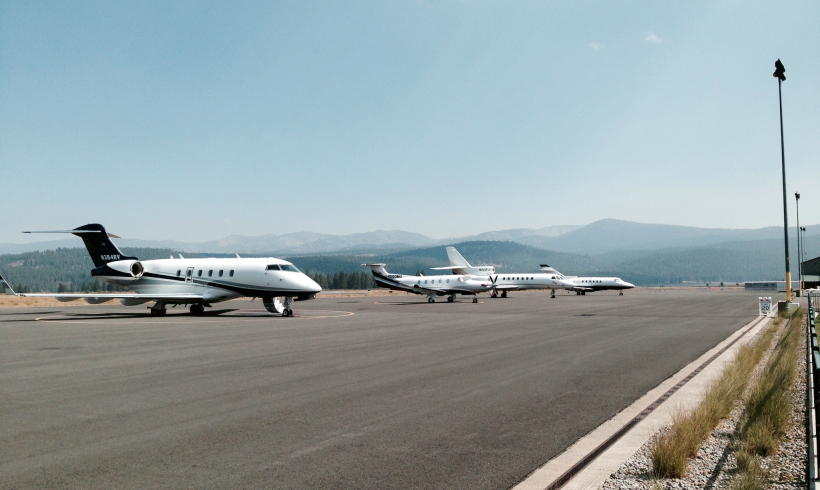 Business Jets at Truckee Tahoe Airport, October 2014